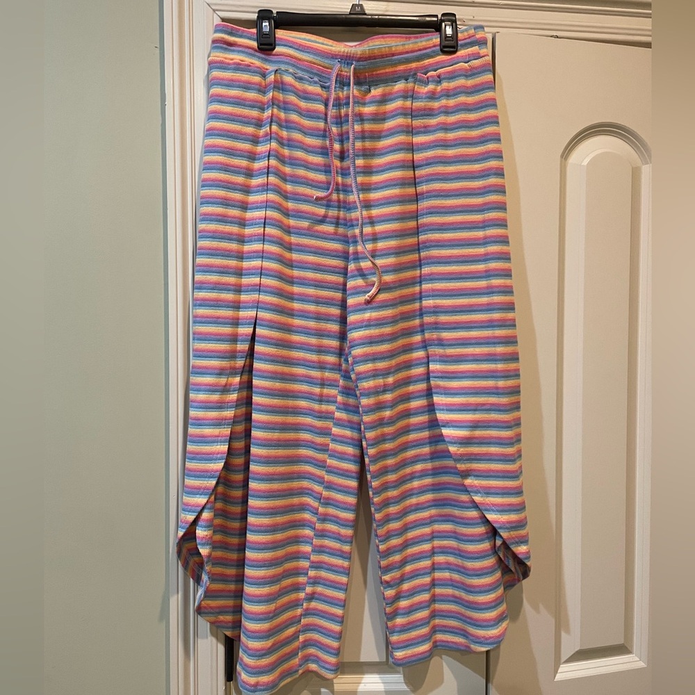 Boutique Rainbow Wide Leg Pants with Side Slits size 2XL